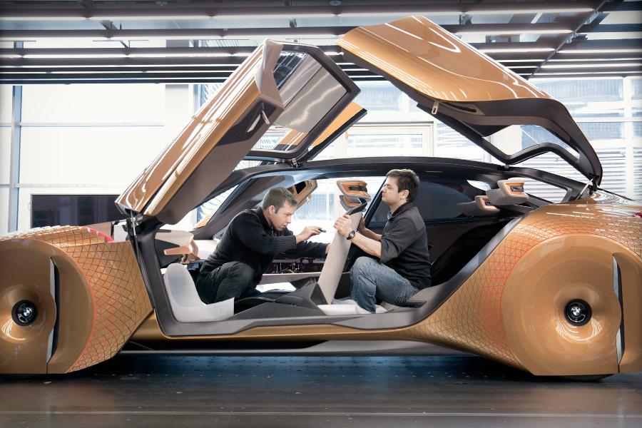 Cel mai nou model de la BMW – VISION desprins din filmele SF!