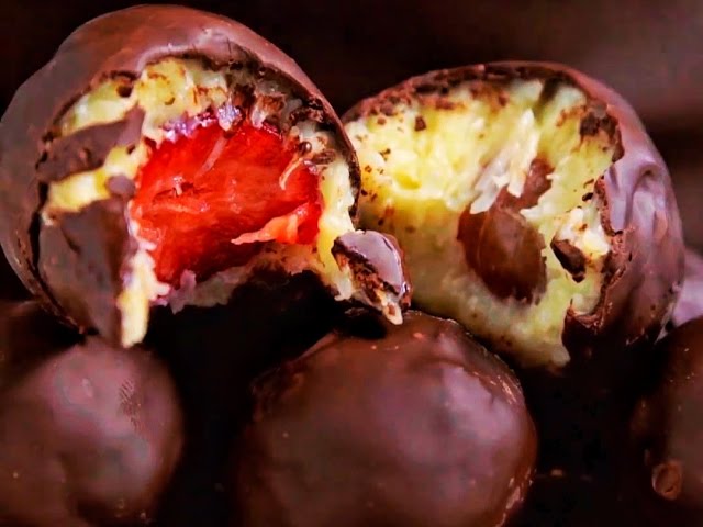 Bomboane cu fructe învelite în ciocolată