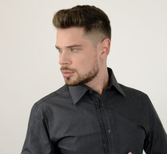 Poartă cu stil cămăși bărbați și fii în pas cu moda