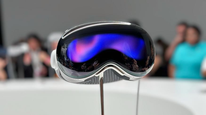 Apple prezintă prima sa cască AR „Vision Pro” și prețul pe măsură!